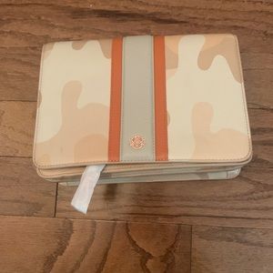 Dagne Dover crossbody